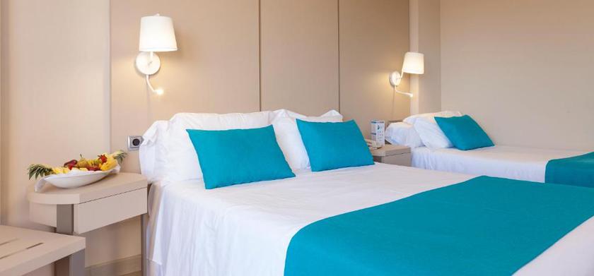 Imagen de la habitación del Hotel Peñiscola Palace. Foto 5