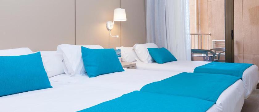 Imagen de la habitación del Hotel Peñiscola Palace. Foto 6