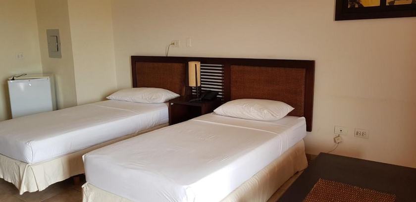 Imagen de la habitación del Hotel Pe&ntilde;on Suites. Foto 4