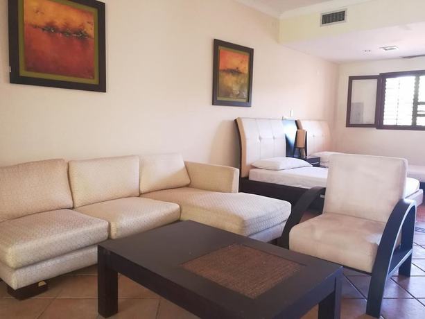 Imagen de la habitación del Hotel Pe&ntilde;on Suites. Foto 6