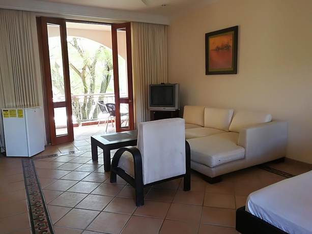 Imagen de la habitación del Hotel Pe&ntilde;on Suites. Foto 8