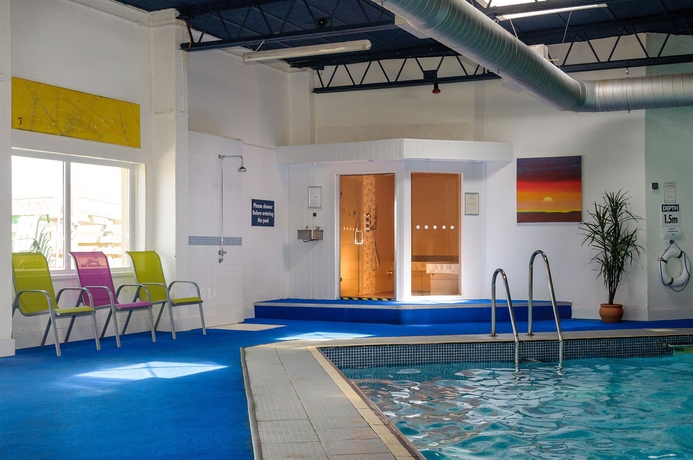 Imagen de la piscina del Hotel Pentire. Foto 12