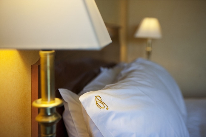 Imagen de la habitación del Hotel Penventon Park. Foto 5