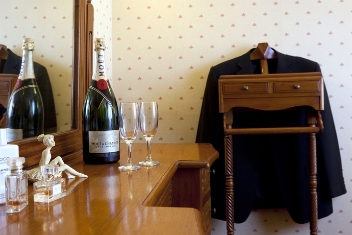 Imagen de la habitación del Hotel Penventon Park. Foto 10