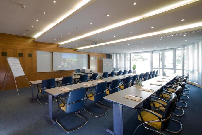 Imagen de los interiores del Hotel Penz West. Foto 16