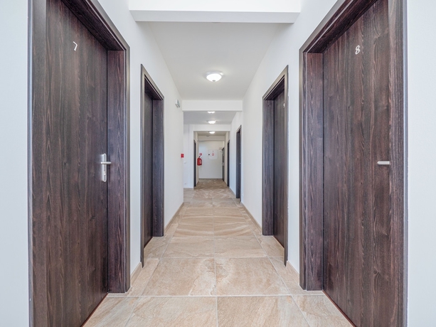 Imagen de los interiores del Hotel Penzi&oacute;n ARIES. Foto 14