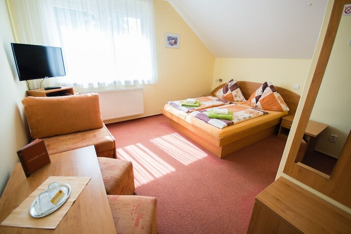 Imagen de la habitación del Hotel Penzión Ajda. Foto 19