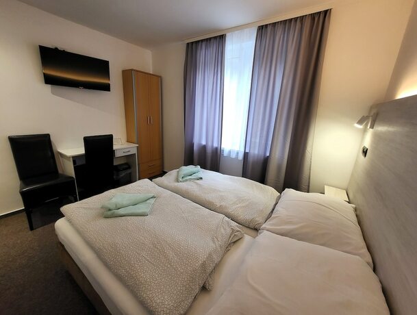 Imagen general del Hotel Penzi&oacute;n Al Corso. Foto 5