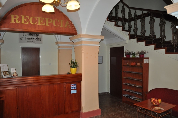 Imagen de los interiores del Hotel Penzi&oacute;n Aqua. Foto 19