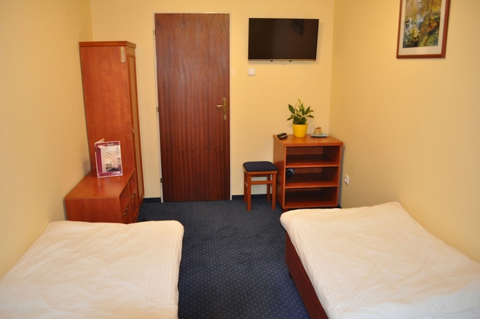 Imagen de la habitación del Hotel Penzi&oacute;n Aqua. Foto 10