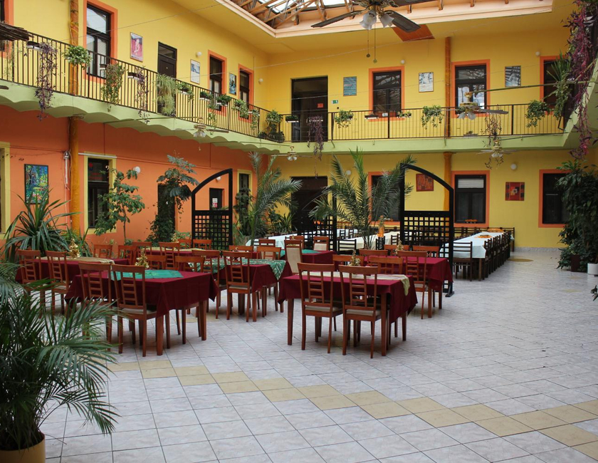 Imagen general del Hotel Penzi&oacute;n Grand. Foto 10