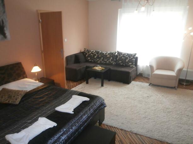 Imagen general del Hotel Penzi&oacute;n Hellene. Foto 14