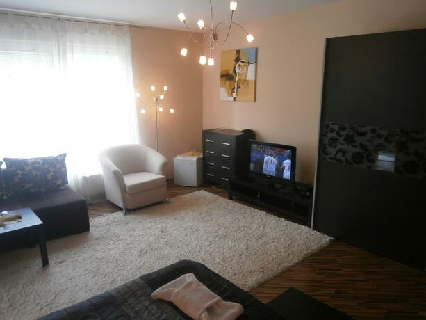 Imagen general del Hotel Penzi&oacute;n Hellene. Foto 17