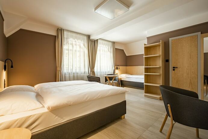 Imagen general del Hotel Penzi&oacute;n Jesensk&yacute;. Foto 2