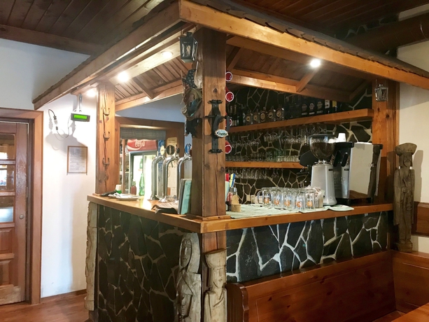 Imagen del bar/restaurante del Hotel Penzi&oacute;n Koliba U &Scaron;tefana. Foto 8