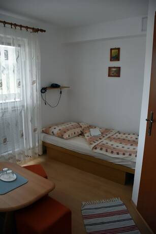 Imagen general del Hotel Penzi&oacute;n Koruna. Foto 6