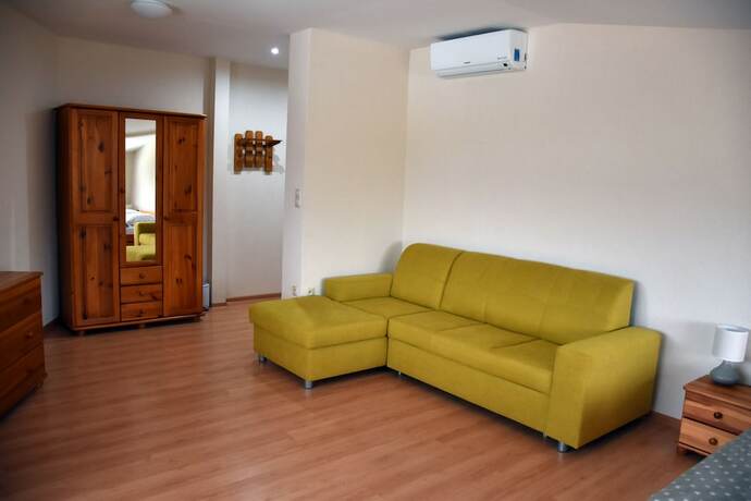 Imagen de la habitación del Hotel Penzi&oacute;n Koruna. Foto 15