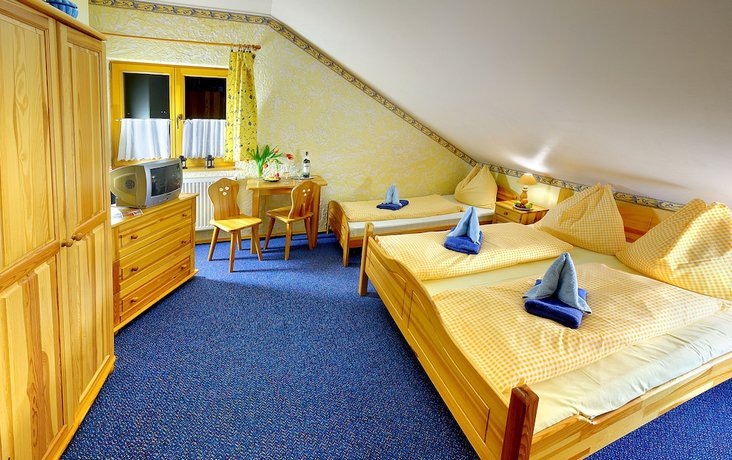 Imagen de la habitación del Hotel Penzi&oacute;n M&aacute;ria. Foto 8