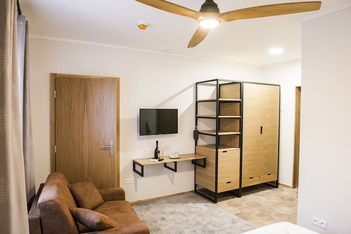 Imagen de la habitación del Hotel Penzi&oacute;n Meridiana Bojnice. Foto 17