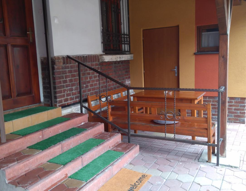 Imagen general del Hotel Penzi&oacute;n Pars. Foto 4