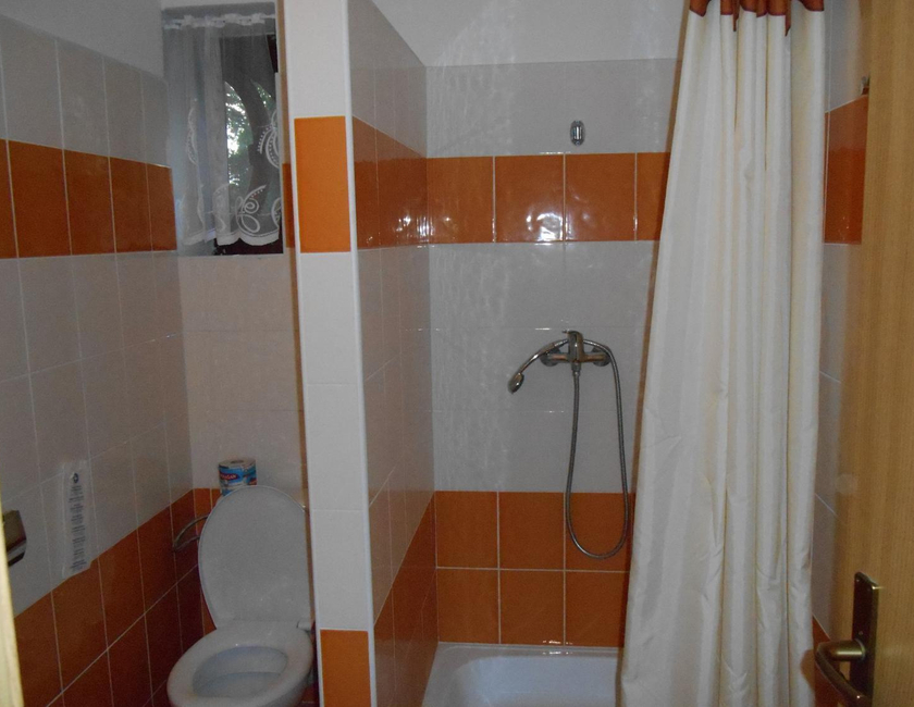 Imagen general del Hotel Penzi&oacute;n Pars. Foto 16