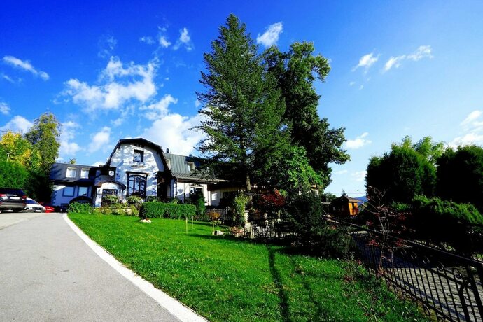 Imagen general del Hotel Penzi&oacute;n Talisman. Foto 9