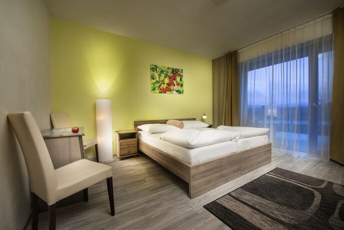 Imagen de la habitación del Hotel Penzi&oacute;n Čere&scaron;nov&yacute; Sad. Foto 16