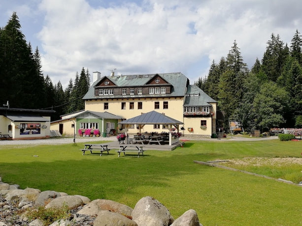 Imagen general del Hotel Penzion Bílá voda. Foto 1