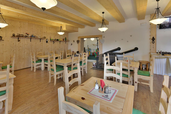 Imagen del bar/restaurante del Hotel Penzion Bobešova Bouda. Foto 4