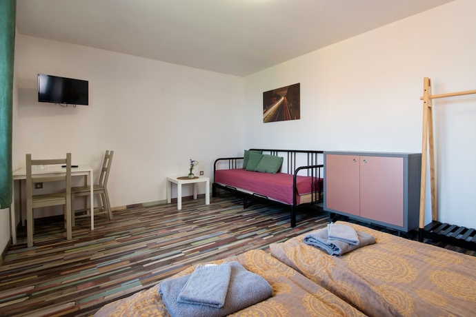 Imagen de la habitación del Hotel Penzion D&iacute;lna. Foto 3
