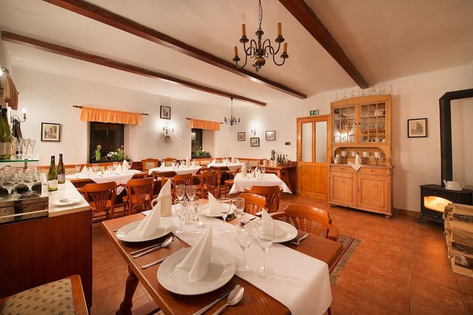 Imagen del bar/restaurante del Hotel Penzion Farma U Mauritzů. Foto 2