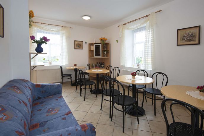 Imagen de la habitación del Hotel Penzion Jasm&iacute;n. Foto 7