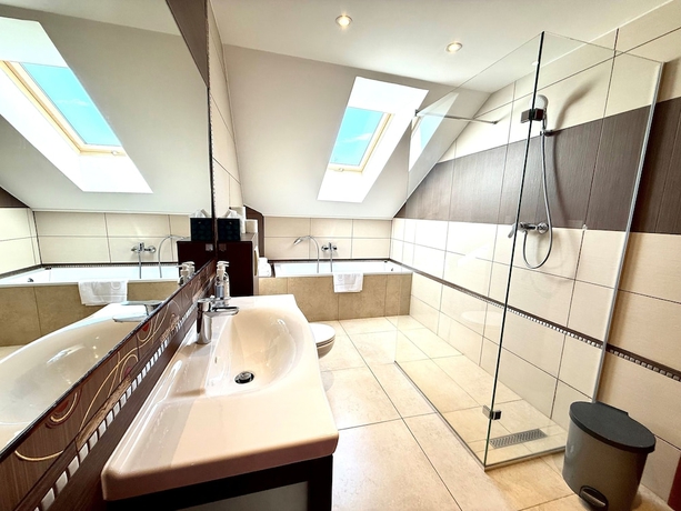 Imagen de la habitación del Hotel Penzion Raimund. Foto 16