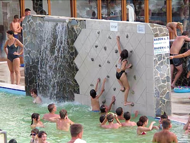 Imagen de la piscina del Hotel Penzion Tatras. Foto 18