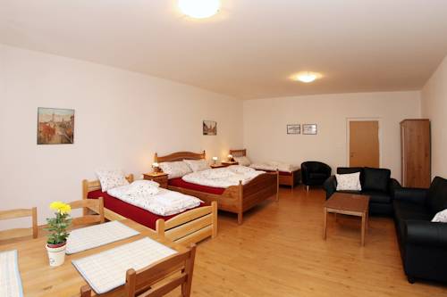Imagen de la habitación del Hotel Penzion U Chodsk&eacute;ho Hradu. Foto 3