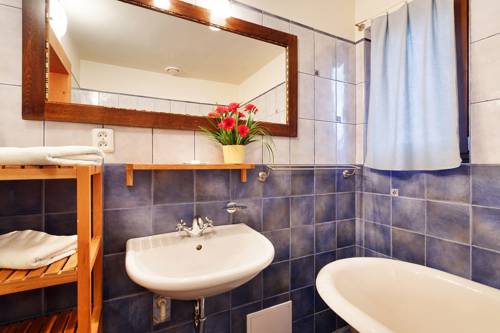 Imagen de la habitación del Hotel Penzion U Křiv&eacute;ho Psa. Foto 7