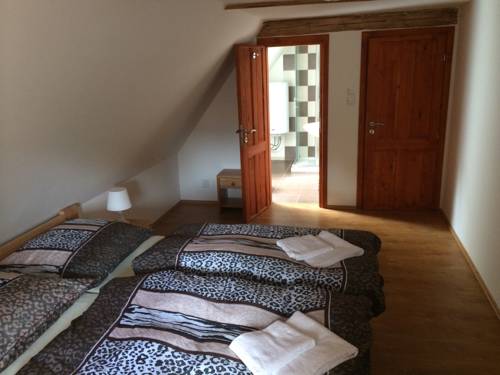 Imagen de la habitación del Hotel Penzion U Vyhl&iacute;dky. Foto 14