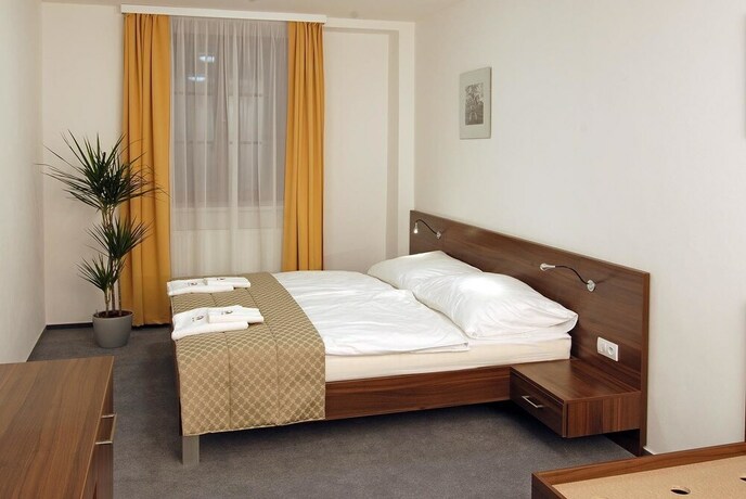 Imagen general del Hotel Penzion U Zvonu. Foto 10