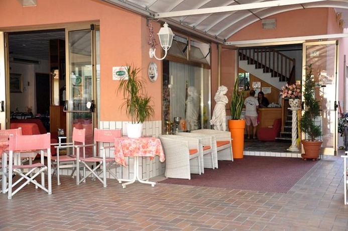 Imagen general del Hotel Peonia. Foto 3