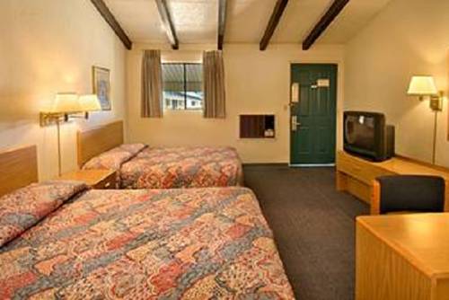 Imagen de la habitación del Hotel Peoria Inn. Foto 1