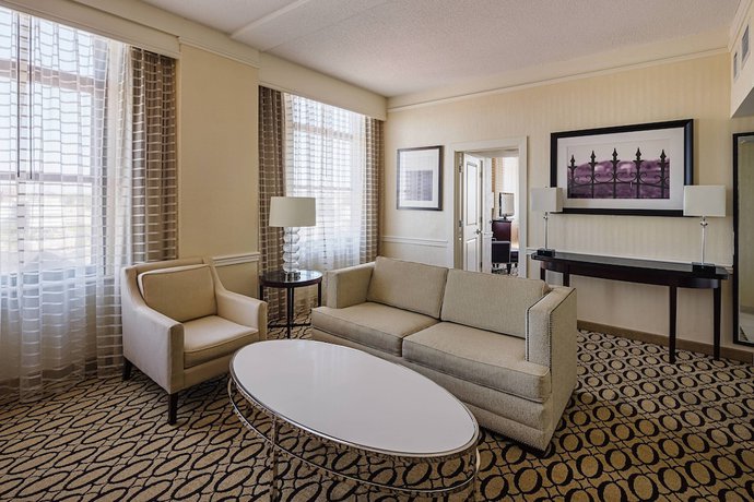 Imagen de la habitación del Hotel Peoria Marriott Pere Marquette. Foto 7