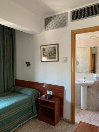 Imagen de la habitación del Hotel Pepa. Foto 7