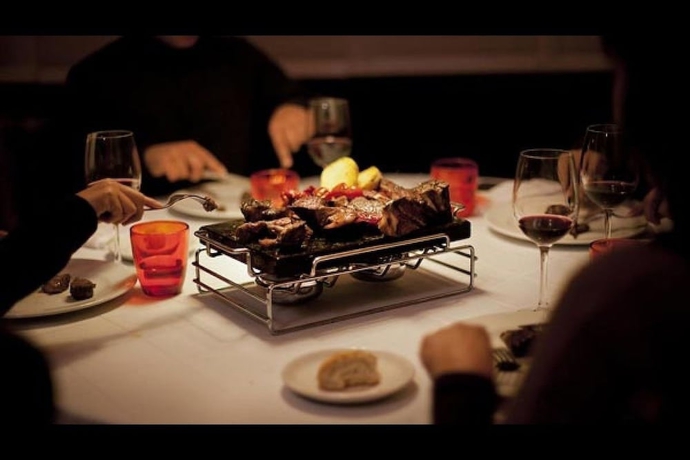 Imagen del bar/restaurante del Hotel Pepo. Foto 6