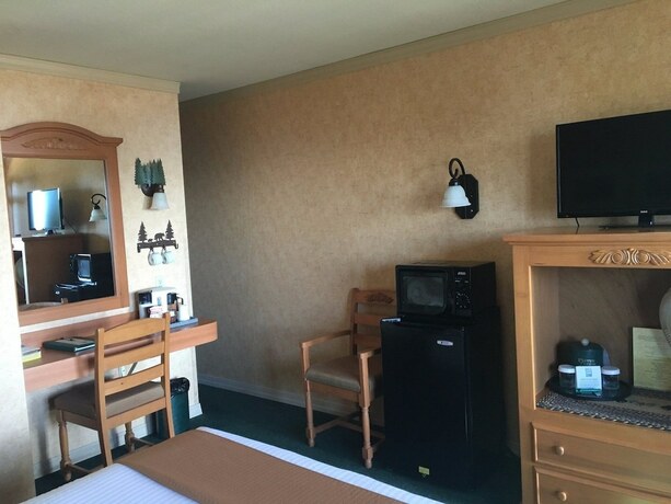 Imagen de la habitación del Hotel Pepper Tree Inn. Foto 18