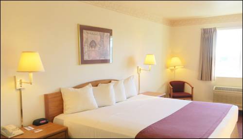 Imagen de la habitación del Hotel Peppermill Empress Inn. Foto 5