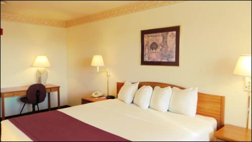 Imagen de la habitación del Hotel Peppermill Empress Inn. Foto 6