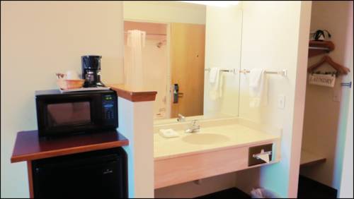 Imagen de la habitación del Hotel Peppermill Empress Inn. Foto 7