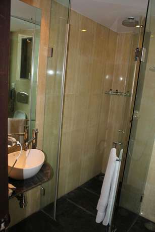 Imagen de la habitación del Hotel Peppermint. Foto 15