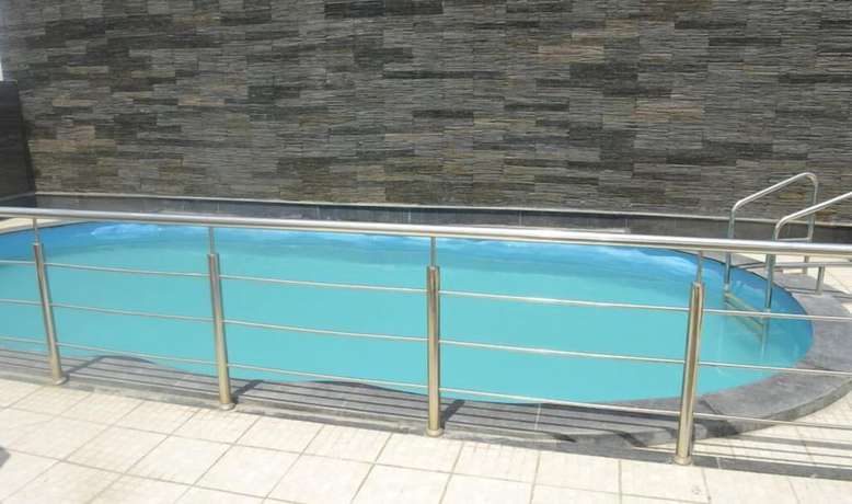 Imagen de la piscina del Hotel Peppermint. Foto 20