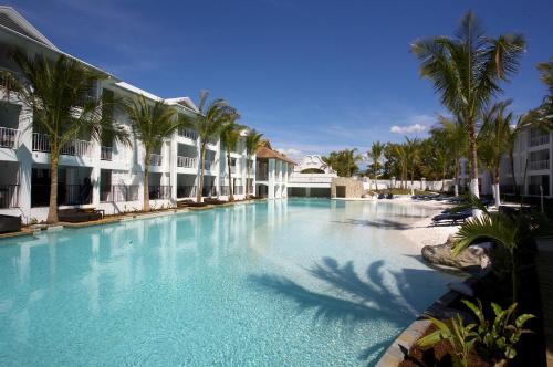 Imagen de la piscina del Hotel Peppers Beach Club. Foto 10